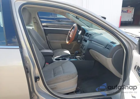 2010 Ford Fusion Se from USA, damaged, VIN 3FAHP0HA7AR371904